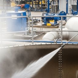 Limpieza de depósitos industriales